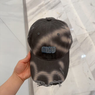 Miu Miu classic trendy baseball cap