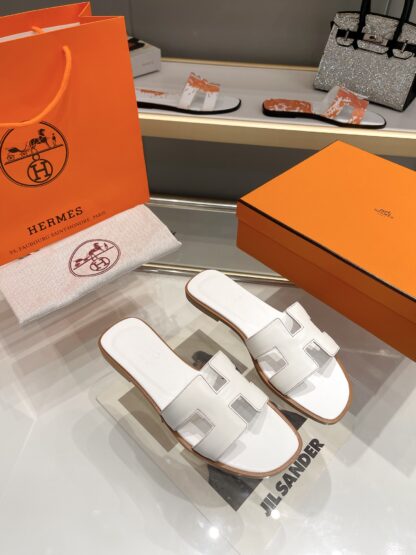 Hermès early spring new white handmade flat slippers