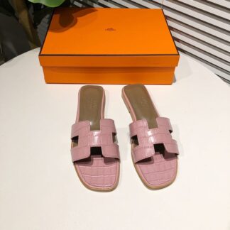 Hermès summer versatile classic pink crocodile pattern flat sandals