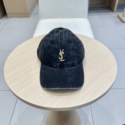 Yves Saint Laurent stylish all-match baseball cap