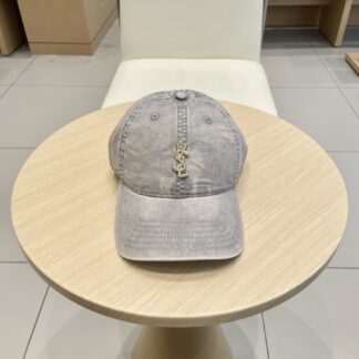 Yves Saint Laurent stylish all-match baseball cap