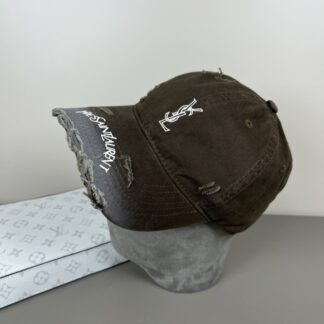 Yves Saint Laurent stylish all-match baseball cap