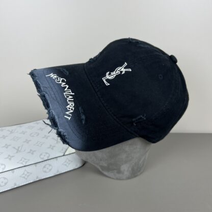 Yves Saint Laurent stylish all-match baseball cap