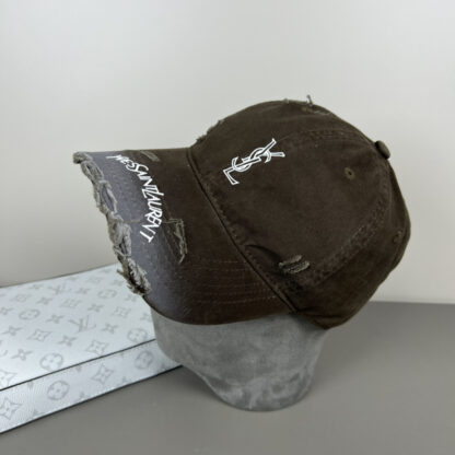 Yves Saint Laurent stylish all-match baseball cap