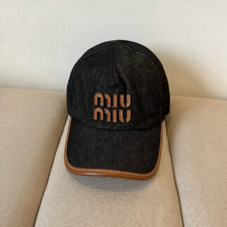 Miu Miu stylish versatile baseball cap
