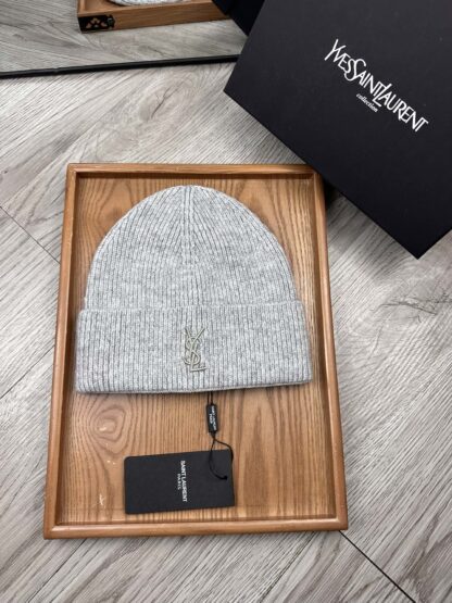 Yves Saint Laurent fine wool knitted hat
