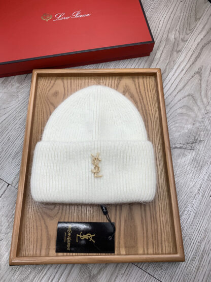 Yves Saint Laurent fine wool knitted hat