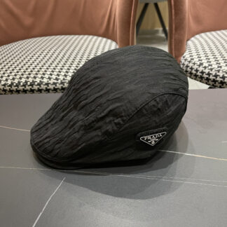Prada Spring and Summer Lightweight Fashion Retro Cap