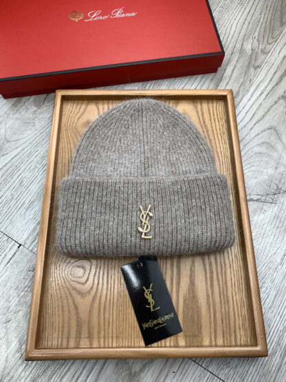 Yves Saint Laurent fine wool knitted hat