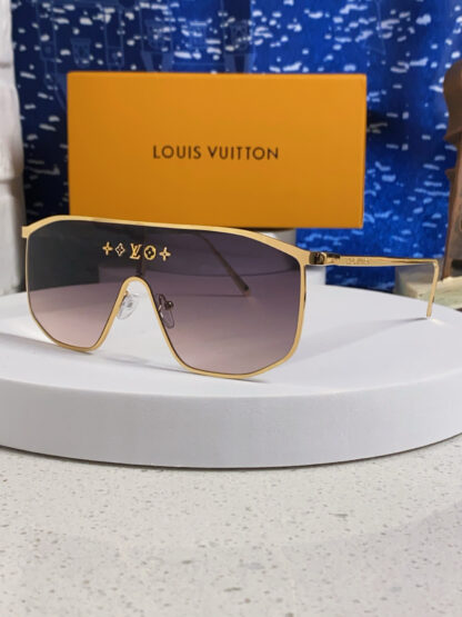 LOUIS VUITTON Fashion Sunglasses - Image 2