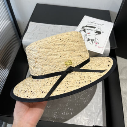 Miu Miu new flat hat straw hat