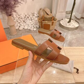 Hermès Summer Classic Style Palm Print Brown Flat Slippers