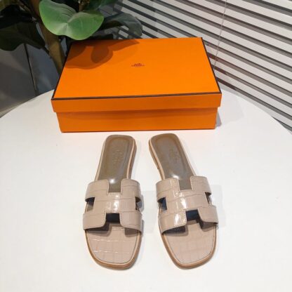 Hermès summer classic versatile crocodile pattern pink apricot flat slippers