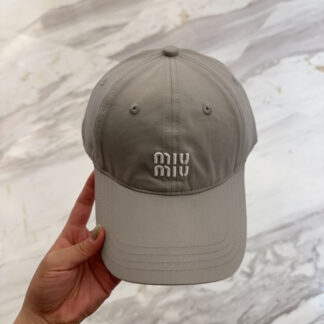 Miu Miu simple embroidered baseball cap