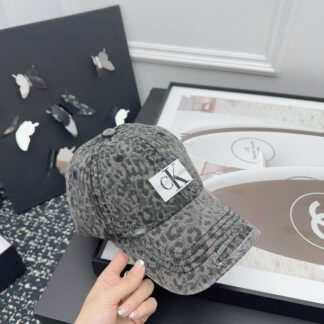 Calvin Kleinf leopard print baseball cap