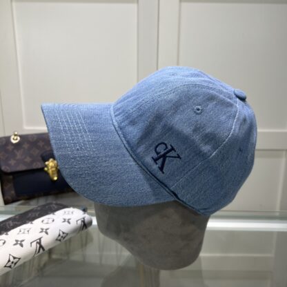Calvin Kleinf classic cap