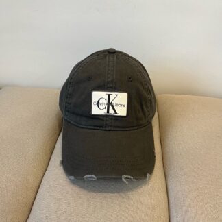 Calvin Kleinf stylish all-match baseball cap
