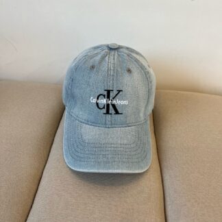 Calvin Kleinf stylish all-match baseball cap