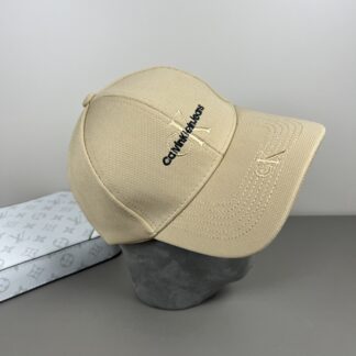 Calvin Kleinf stylish all-match baseball cap