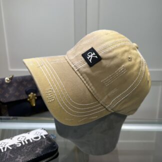 Calvin Kleinf stylish all-match baseball cap