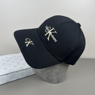 Calvin Kleinf stylish all-match baseball cap