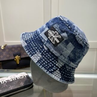 Calvin Kleinf stylish bucket hat
