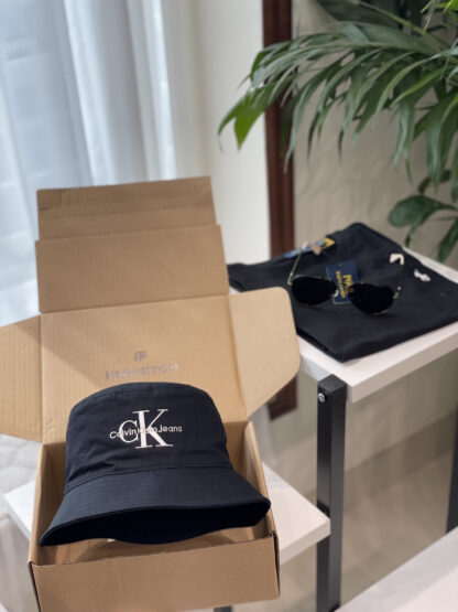 Calvin Kleinf washed denim bucket hat
