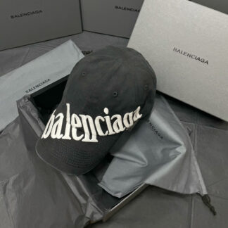 Balenciaga embroidered baseball cap