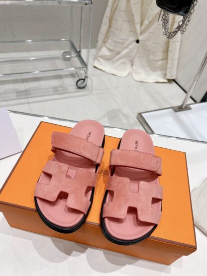 Hermès Spring and Summer New Pink Comfort Slippers