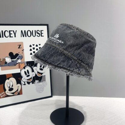 Balenciaga Korean version of the new British casual custom bucket hat