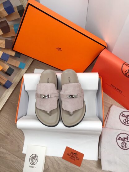 Hermès Spring and Summer New Comfortable Gray Pink Slippers