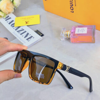 LOUIS VUITTON Fashion Sunglasses