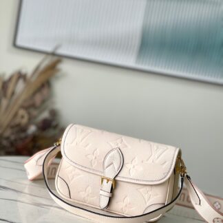 Louis Vuitton Diane handbag