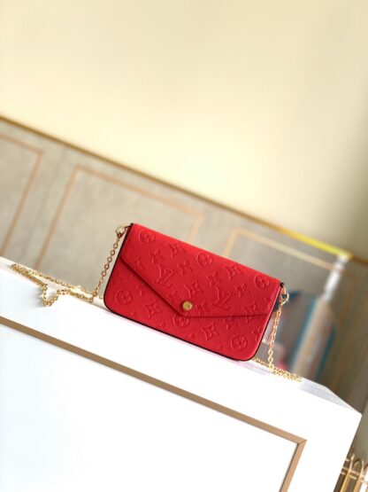 Louis Vuitton m68697 dark blue leather