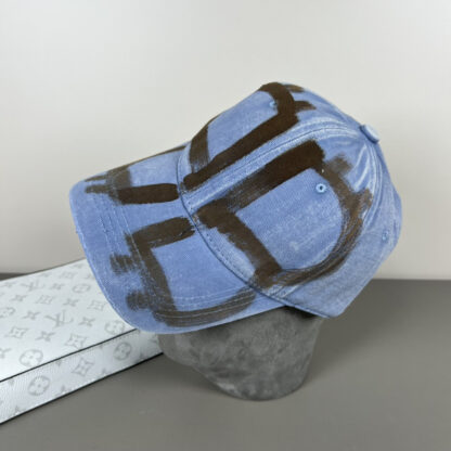 Balenciaga new embroidered logo baseball cap