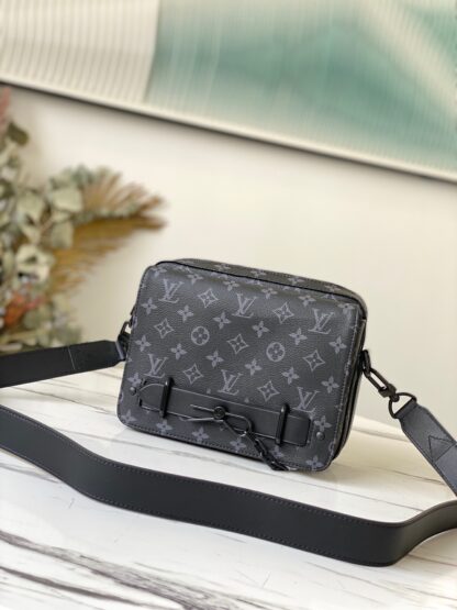 Louis Vuitton Steamer Messenger Bag