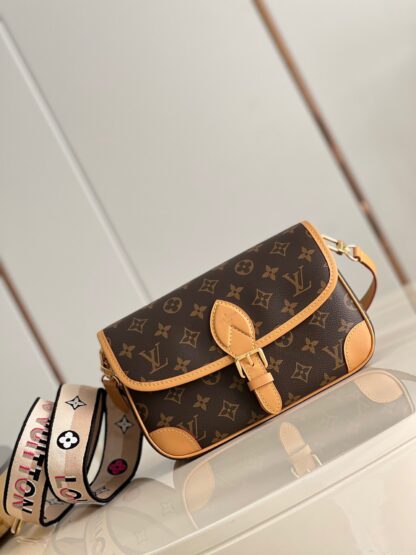 Louis Vuitton vintage bag series DIANE handbag