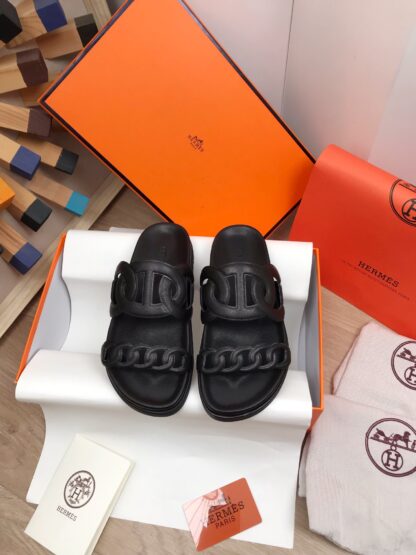 Hermès black new spring and summer charm slippers