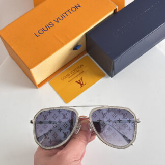 LOUIS VUITTON Fashion Sunglasses