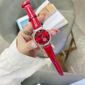 Chanel simple and stylish watch