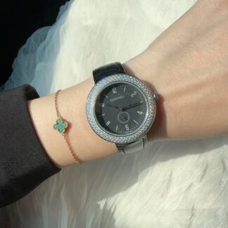 Chanel exquisite diamond-set quartz watch