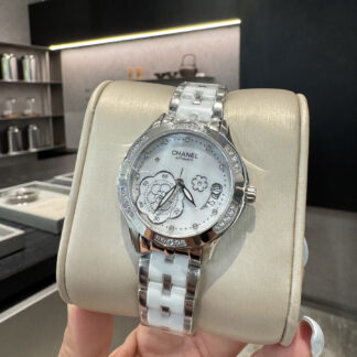 Chanel exquisite ladies quartz watch
