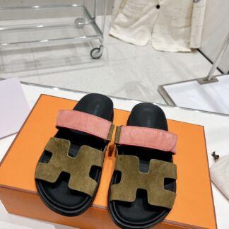 Hermès Spring and Summer New Green and Pink Comfortable Slippers
