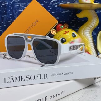 LOUIS VUITTON Fashion Sunglasses