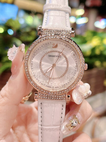 Swarovski Little Swan Temperament Women's Watch