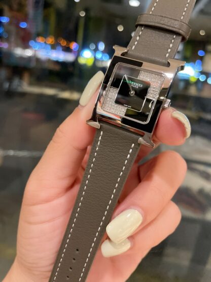 Hermes personalized elegant diamond fashion watch
