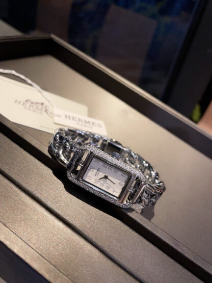 Hermes exquisite square dial diamond quartz watch