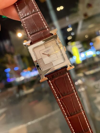 Hermes stylish and elegant diamond watch