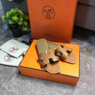 Hermès Brown Palm Pattern Cowhide Handmade Slippers