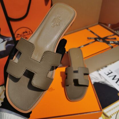 Hermès Elephant Grey Palm Pattern Cowhide Handmade Slippers